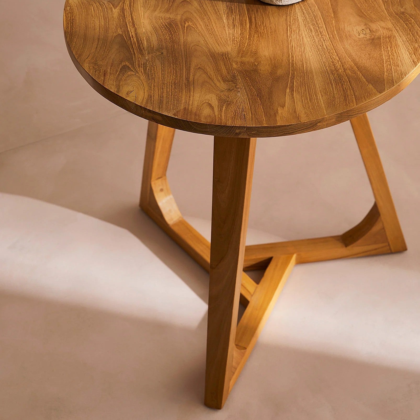 Mesa auxiliar de teca Arra