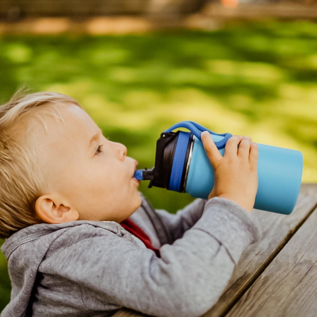 Botella de agua para niños con aislamiento LIL CHILL - Azul