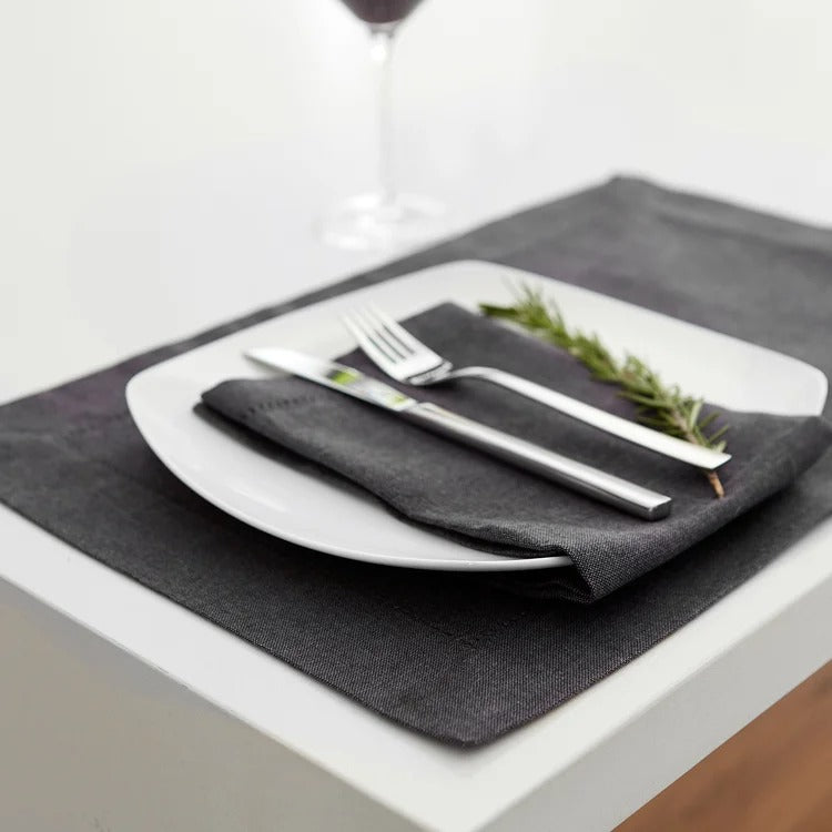 Mantel individual de lino de Viena, color negro, 13 x 19 pulgadas