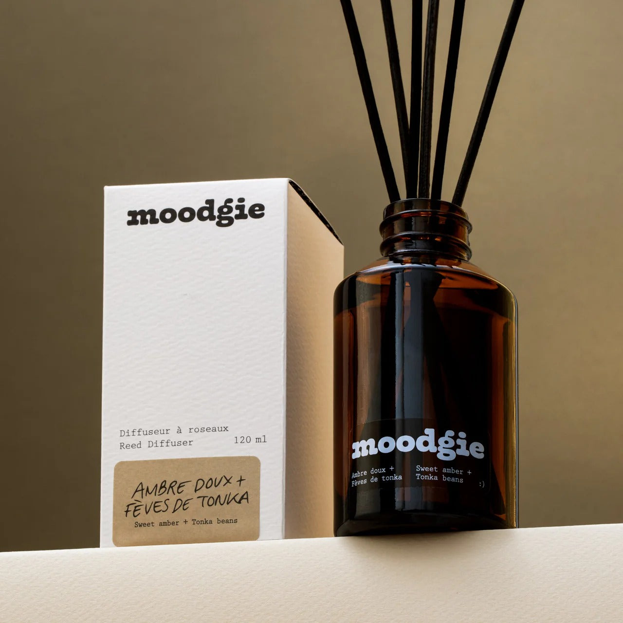 Difusor de varillas Ámbar dulce y haba tonka - 120 ml