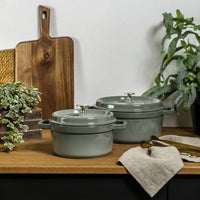 Cocotte redonda de hierro fundido de eucalipto - 24 cm / 3,7 l